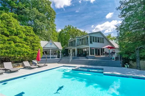 507 N Lake Blvd, Mahopac, NY 10541