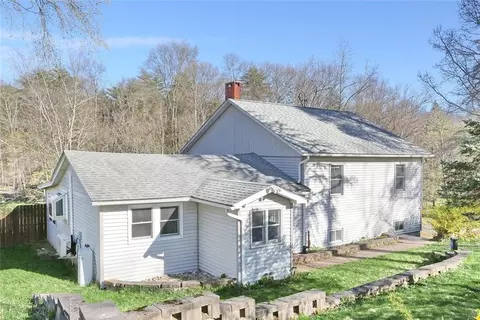 243 Red Mills Rd, Crawford, NY 12566