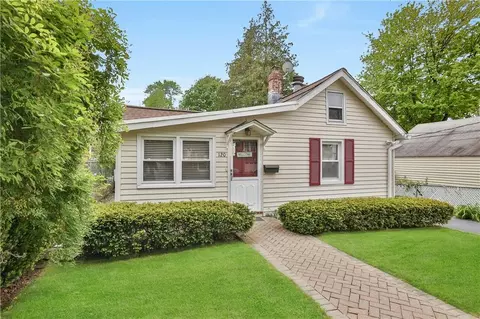 120 3rd St, Pelham, NY 10803