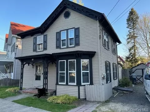 15 Idlewild Ave, Cornwall On Hudson, NY 12520