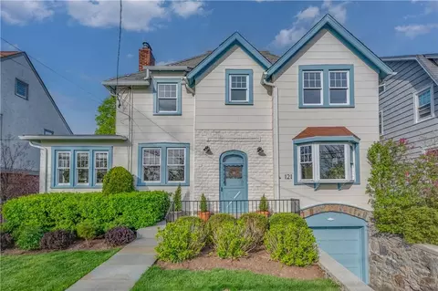 121 Carroll Ave, Mamaroneck, NY 10543