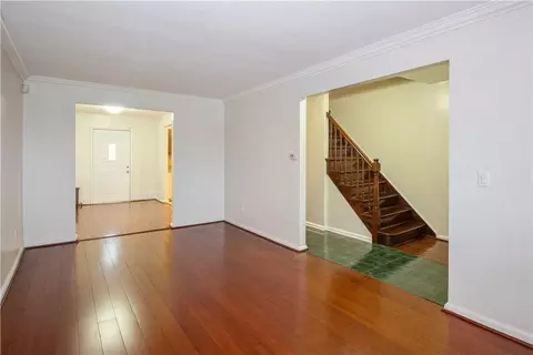 4046 Murdock Ave, New York, NY 10466
