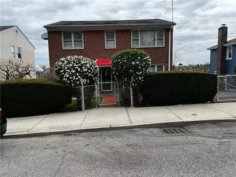 360 Sommerville Pl, Yonkers, NY 10703