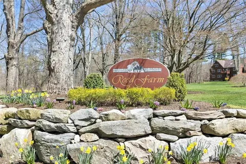205 Driftway Ln, Southeast, NY 10509