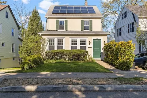 36 Maple St, Greenburgh, NY 10533