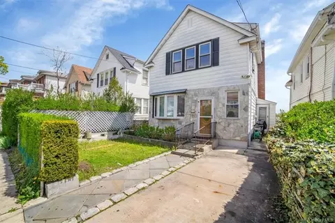 296 Sommerville Pl, Yonkers, NY 10703