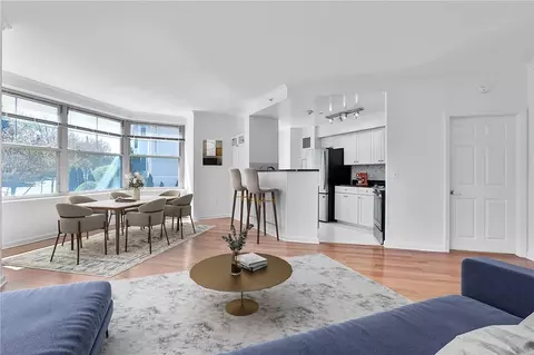 300 Mamaroneck Ave #435, White Plains, NY 10605