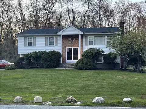 52 Smith Hill Rd, Ramapo, NY 10952