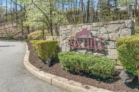 184 Horseshoe Cir, Ossining, NY 10562