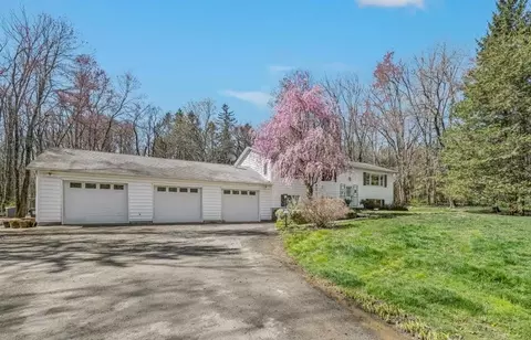 15 Browns Rd, Walden, NY 12586