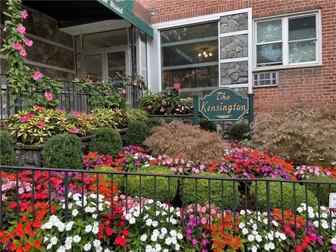 2 Bronxville Rd #7F, Yonkers, NY 10708