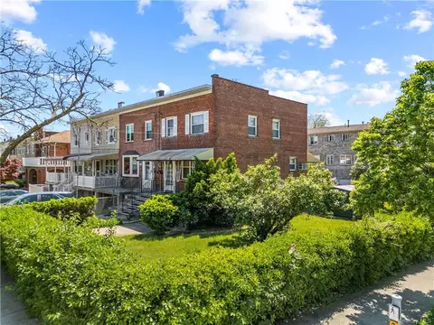 4300 E Tremont Ave, Bronx, NY 10465