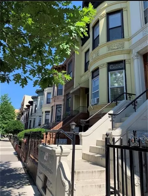 80 Fenimore St, Brooklyn, NY 11225
