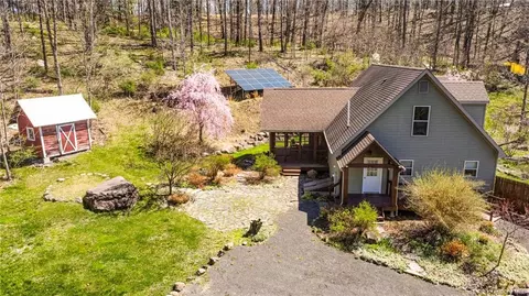 231 Hardenburgh Rd, Ulster Park, NY 12487