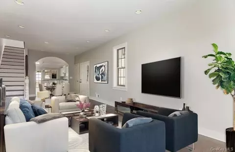 6033 Huxley Ave #B, Bronx, NY 10471