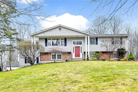 38 Montclair Ave, Ramapo, NY 10952