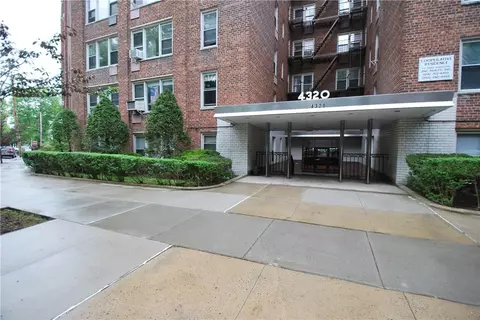 4320 Van Cortlandt Park East Ave #1A, New York, NY 10470