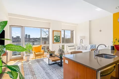 3585 Greystone Ave #5B, New York, NY 10463