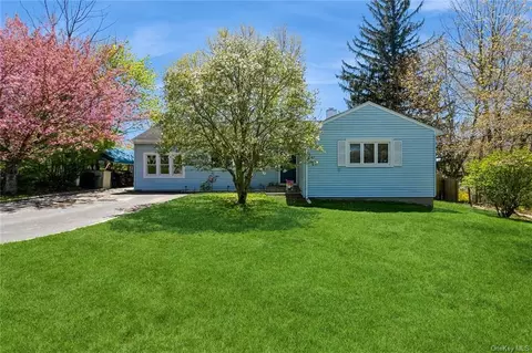 3 Tanager Rd, Southeast, NY 10509