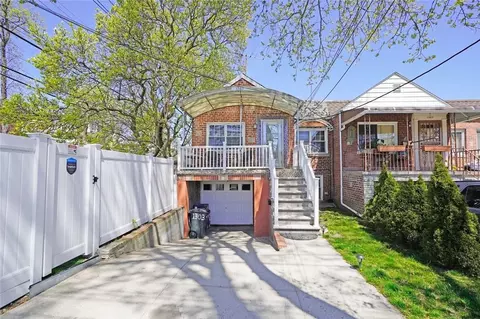 1303 Waring Ave, New York, NY 10469