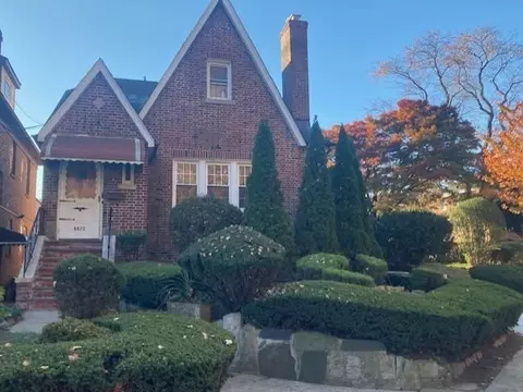 4460-4470 Van Cortlandt Park E, New York, NY 10470