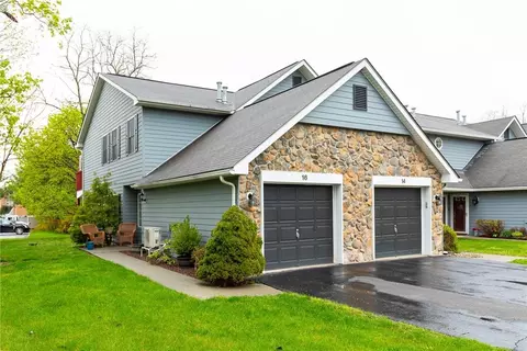 16 Lamplight St, Beacon, NY 12508
