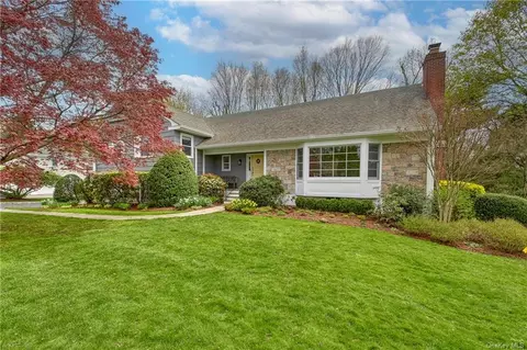 10 Bardion Ln, Harrison, NY 10528