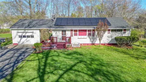 20 Willella Pl, Newburgh, NY 12550