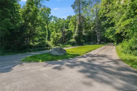 3 Route 100, Somers, NY 10536