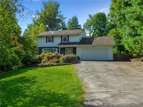 61 High Acres Dr, La Grange, NY 12603