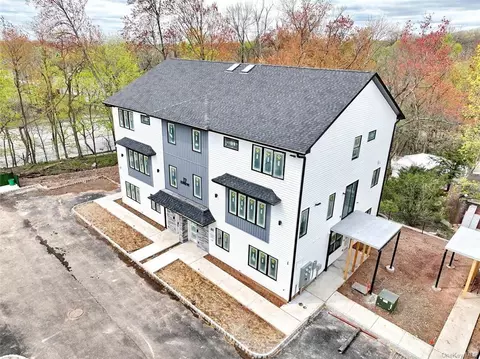 21 Old Nyack Tpke #201, Ramapo, NY 10952