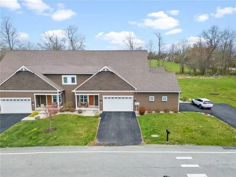 5 Strasser Pl, Hamptonburgh, NY 10916