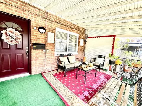 1275 E 223rd St, New York, NY 10466