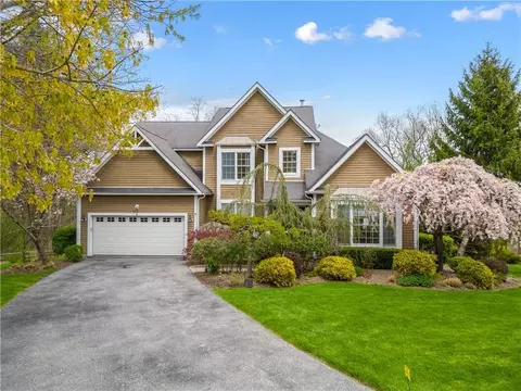 4 Raven Ct, North Castle, NY 10504