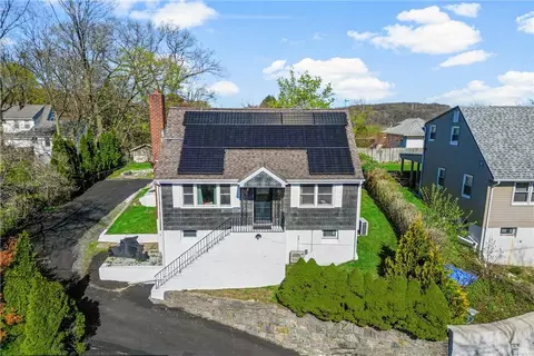 47 N Perkins Ave, Greenburgh, NY 10523