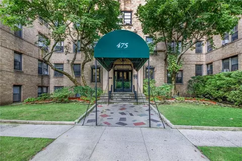 475 Bronx River Rd #2H, Yonkers, NY 10704