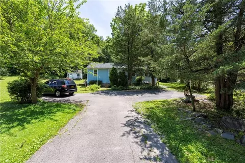 18 Lake Dr, Wappinger, NY 12590