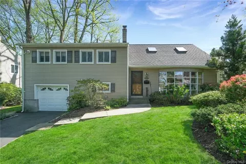 7 Standish Pl, Greenburgh, NY 10530