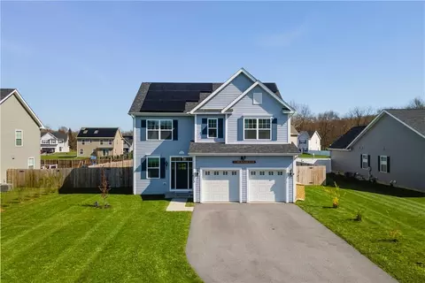 31 Nichols Ct, La Grange, NY 12603