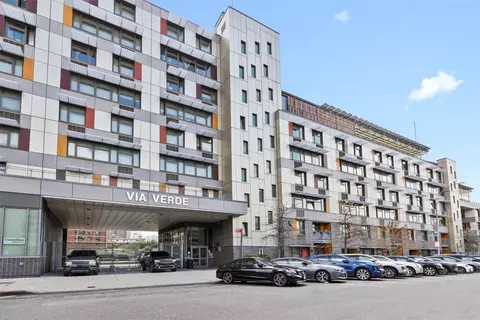 704 Brook Ave #3S, New York, NY 10455