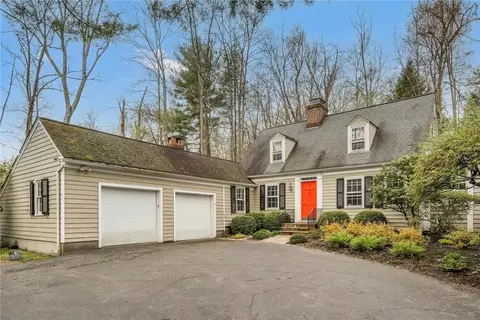 178 Seven Bridges Rd, New Castle, NY 10514