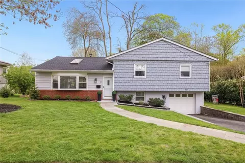 41 Whittier St, Greenburgh, NY 10530