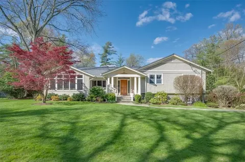 6 Douglas Cir, Rye, NY 10580