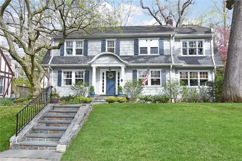 266 Highbrook Ave, Pelham, NY 10803