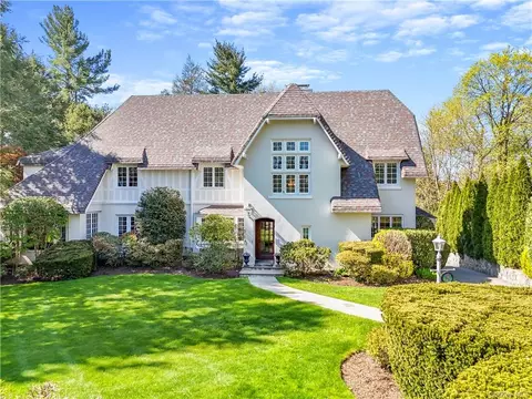 17 Colvin Rd, Scarsdale, NY 10583