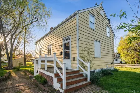 1245 Hopewell Ave, Fishkill, NY 12524