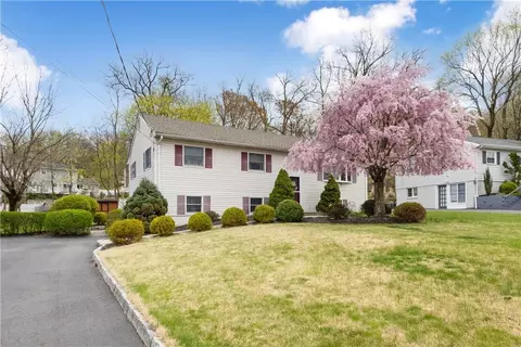 471 Christian Herald, Clarkstown, NY 10989