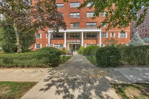 33 Barker Ave #3F, White Plains, NY 10601