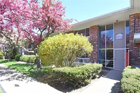 1308 Old Country Rd, Greenburgh, NY 10523