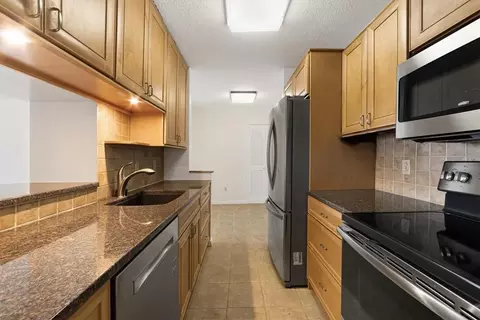 25 Rockledge Ave #706, White Plains, NY 10601